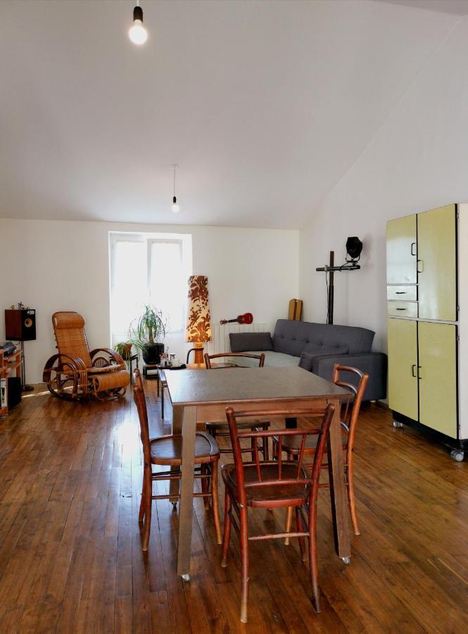 La Maison De Thomas Saint-Amant-de-Boixe Kültér fotó